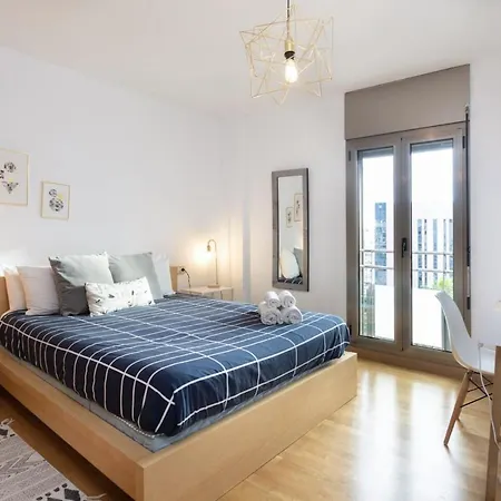 Hauzify I Ramon Y Cajal Apartment *